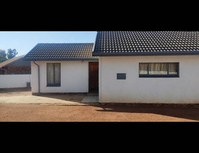 4 BEDROOM HOUSE FOR SALE IN SOSHANGUVE DD